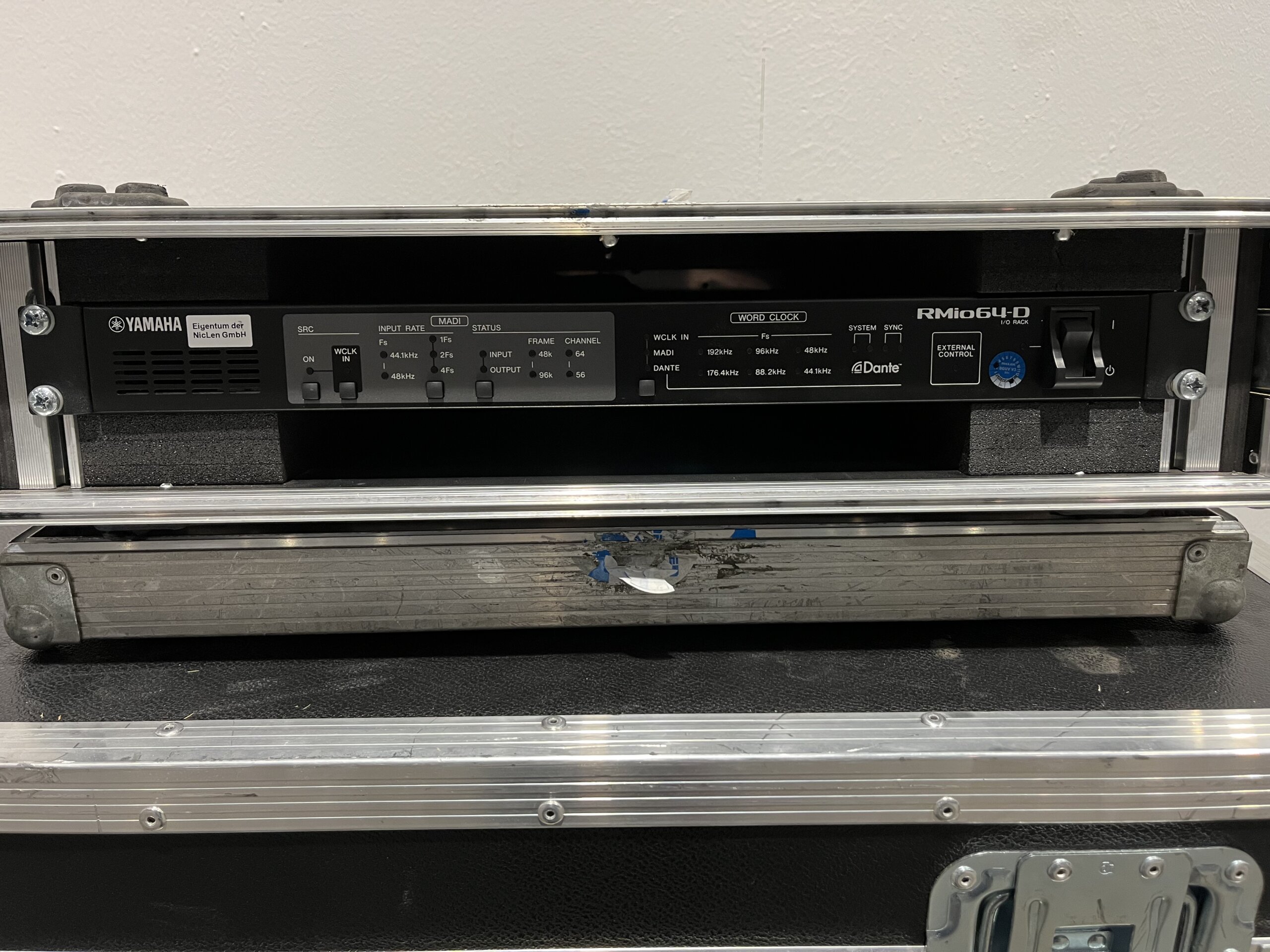 YAMAHA RMio 64 Madi Interface – Bild 3