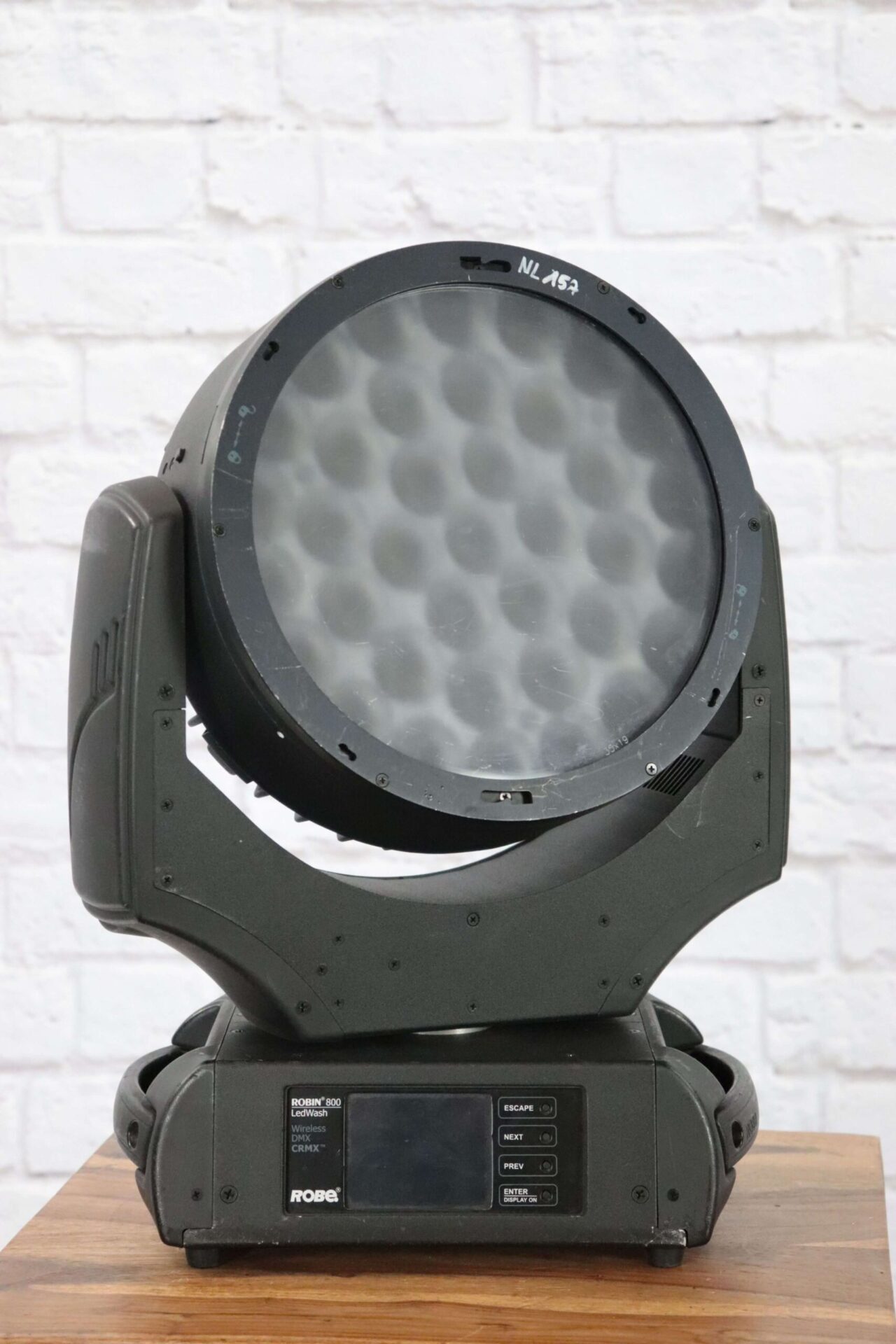 Robe-Robin-800-LEDWASH-01
