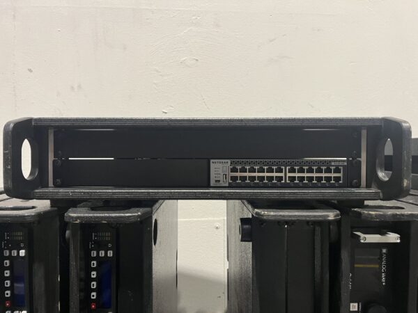 Netgear Pro Safe M4300-24x10G and 4xSFP+ (shared) – Bild 2