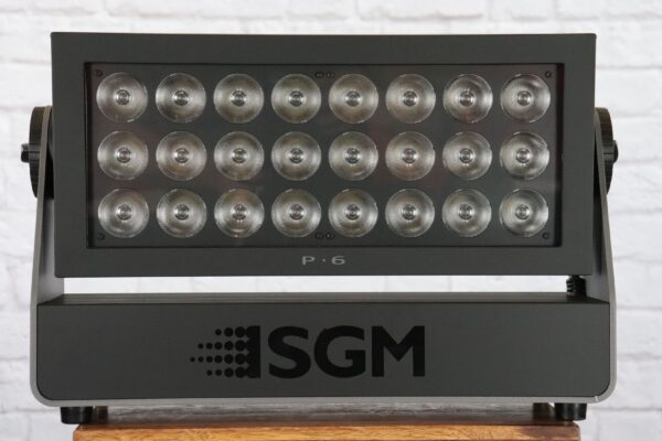 SGM P-6 RGBW Outdoor LED Flood 10°