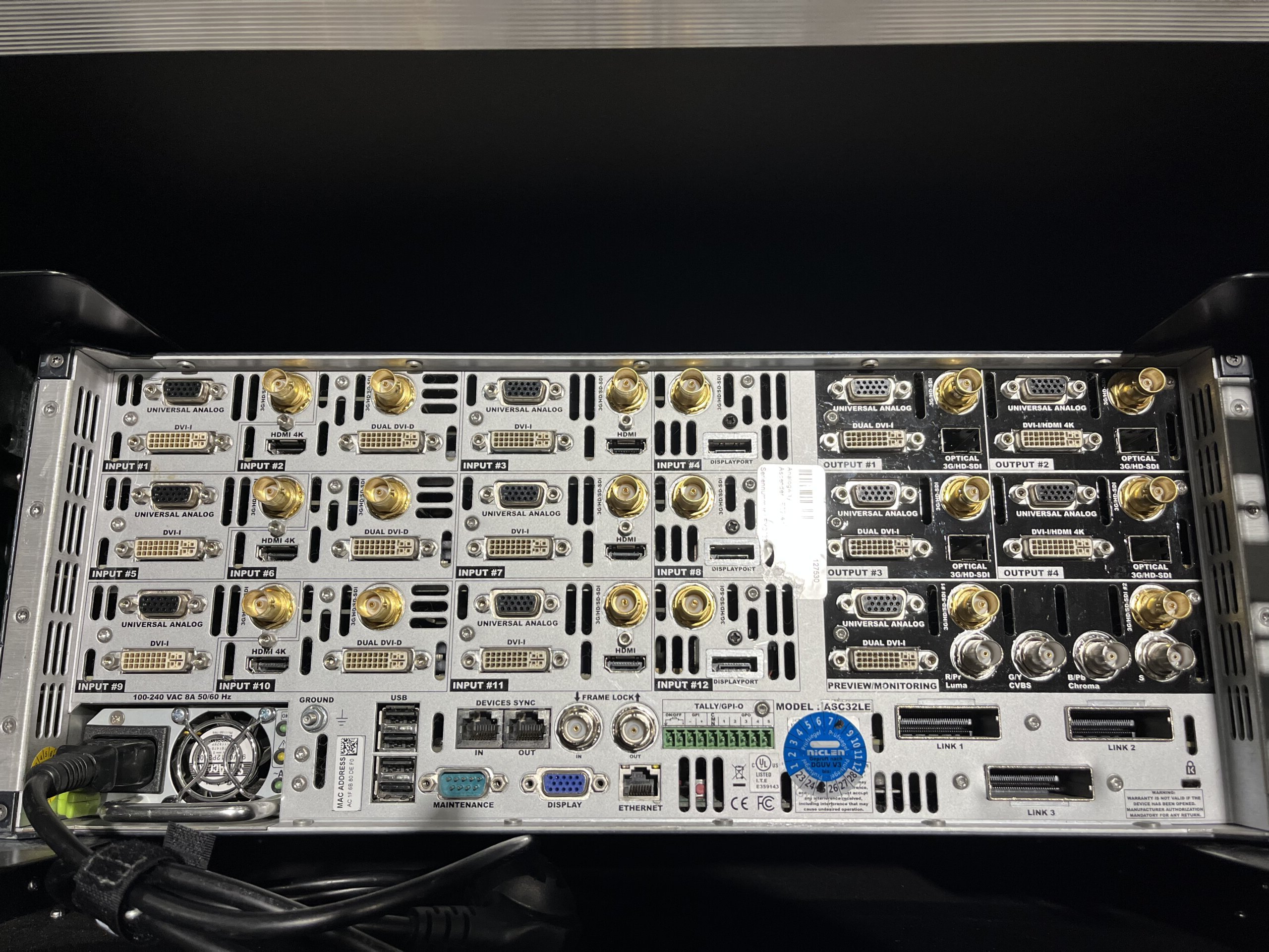 Analog Way® Ascender 32 LE - 4K (Lite Edition) – Bild 2