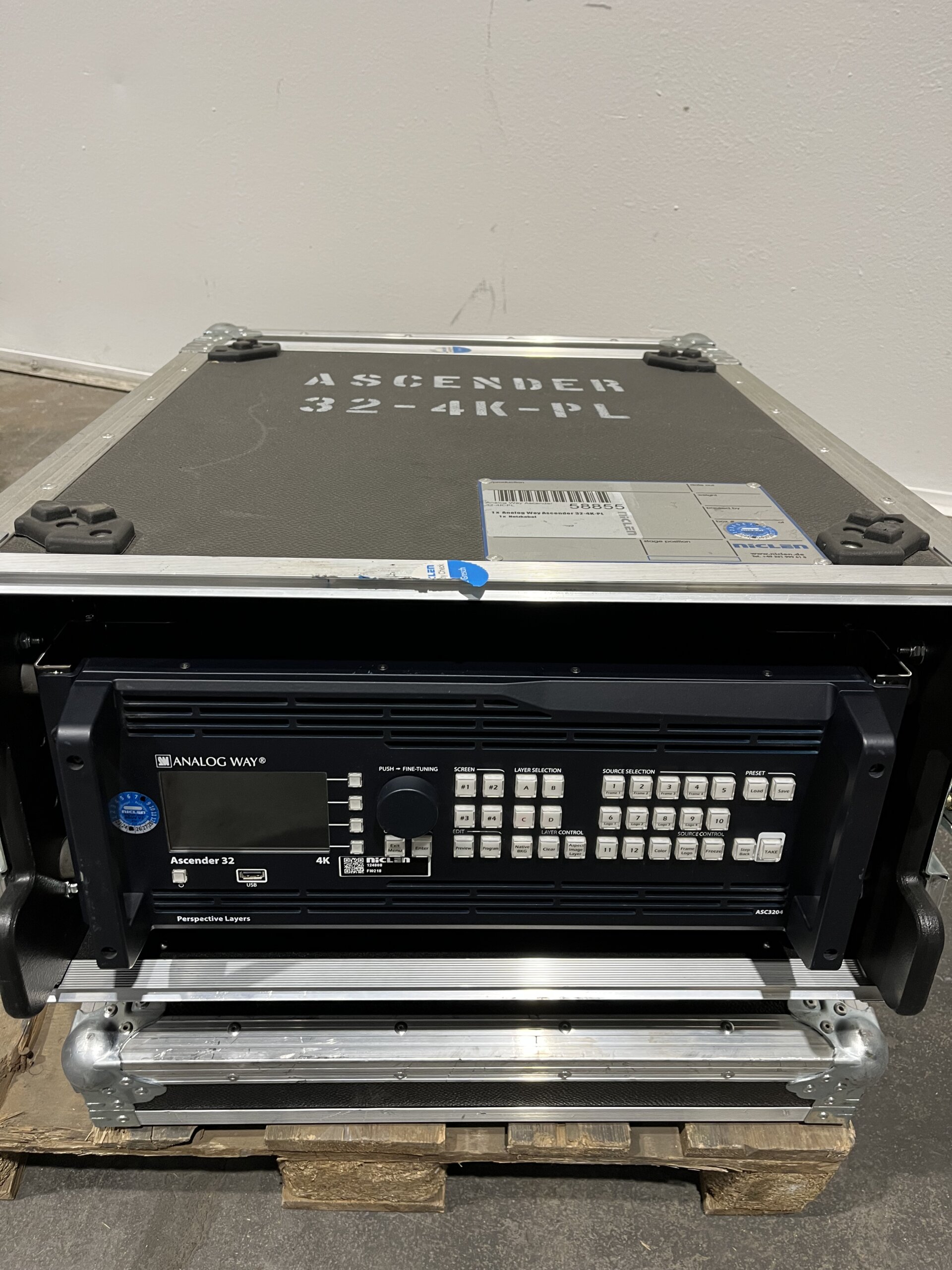 Analog Way® Ascender 32 – 4K PL – Bild 3
