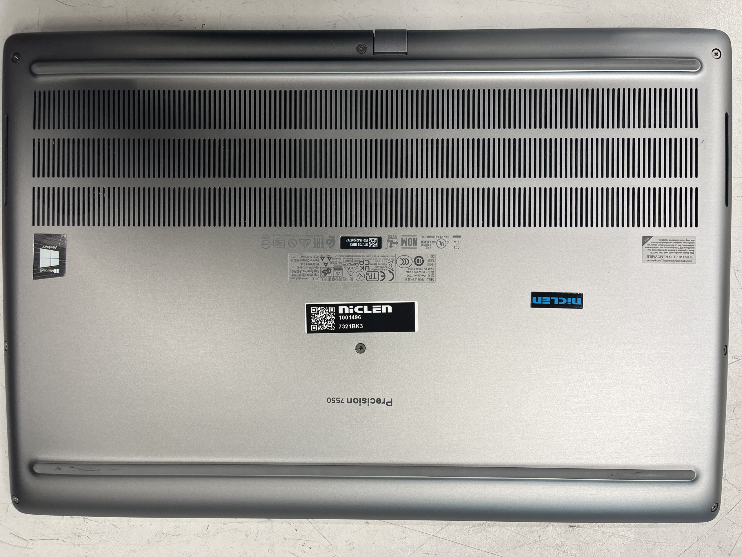 DELL Precision M7550 Laptop 15" – Bild 3